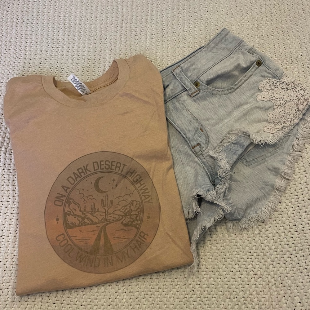 Desert tee